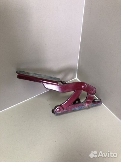 Петля капота левая Hyundai Sonata V EF tagaz