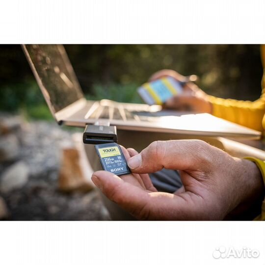 Защищенная карта Sony 128GB M Tough UHS-II sdxc
