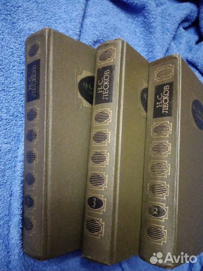 Старинные книги