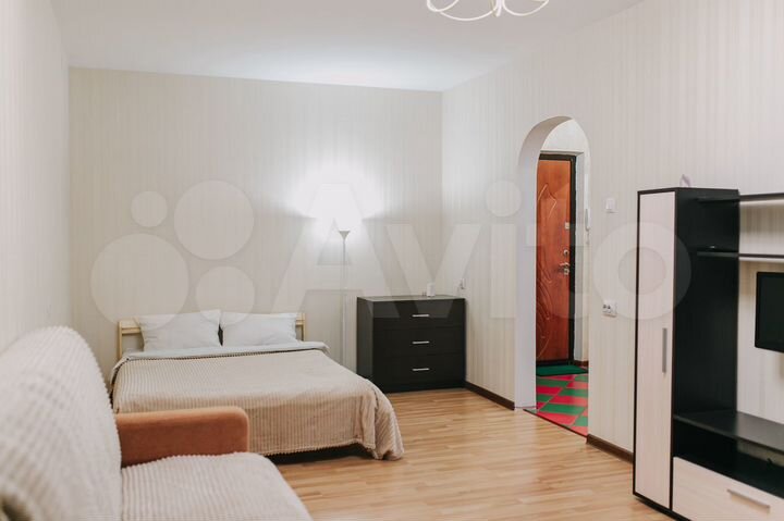 1-к. квартира, 42 м², 10/15 эт.