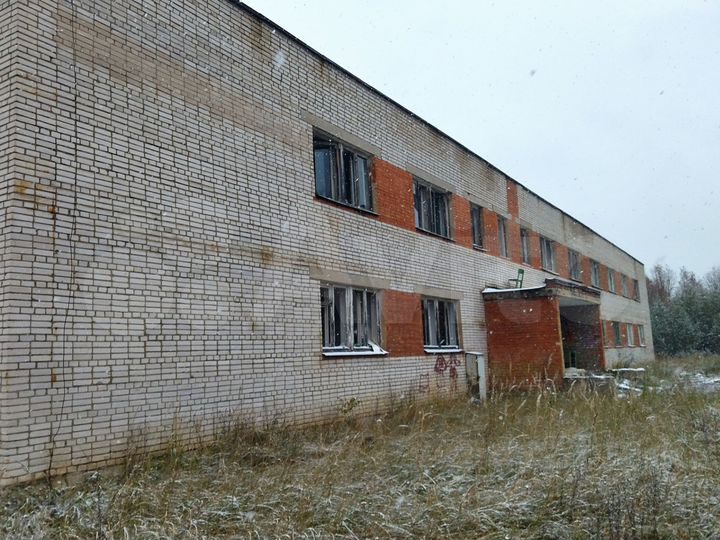 Здание, 1121.1 м²