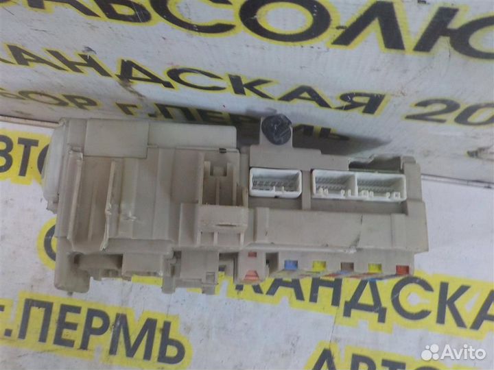 Блок предохранителей Toyota Camry XV30 2001-2006