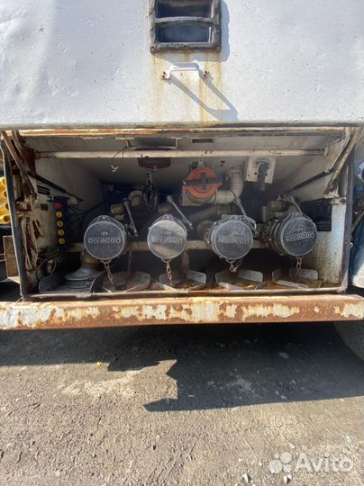 Полуприцеп бензовоз ГрАЗ 96222-0000010, 2015