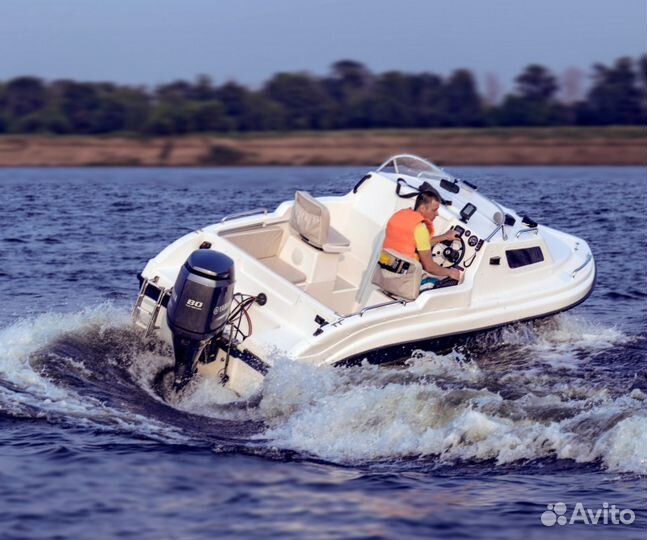 Новый катер с каютой Неман 500 от производителя