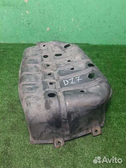 Пыльник кузова Lexus RX400H 2007