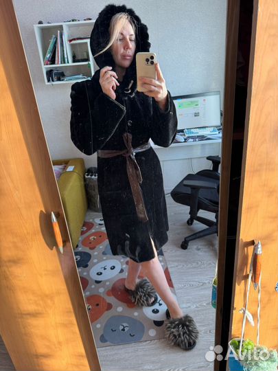 Шуба мутоновая 44 46 с капюшоном с норкой