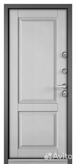 Дверь входная для частного дома