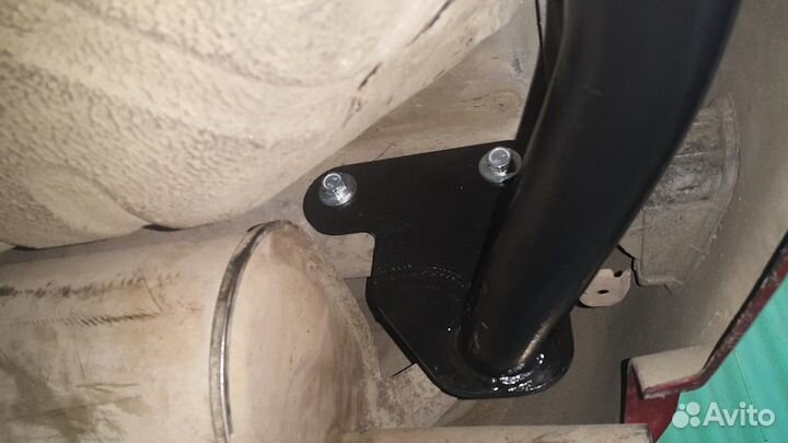 Фаркоп на Mitsubishi Lancer IX 2003-2007