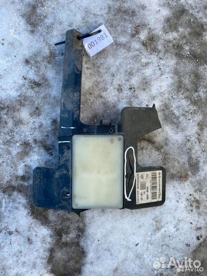 Датчик слепых зон правый Киа К5 2020