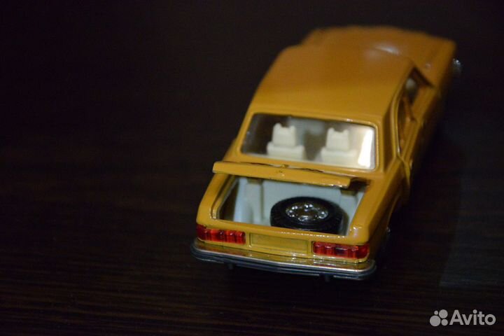 Газ 3102 охра, такси