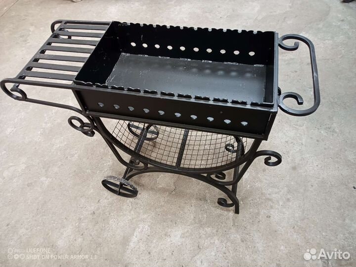 Мангал на колесах
