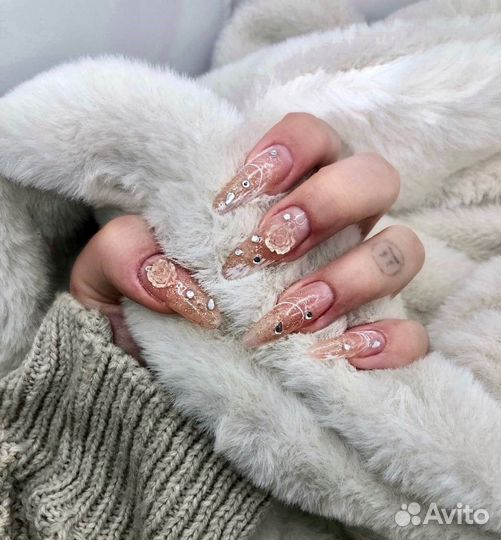 Маникюр педикюр
