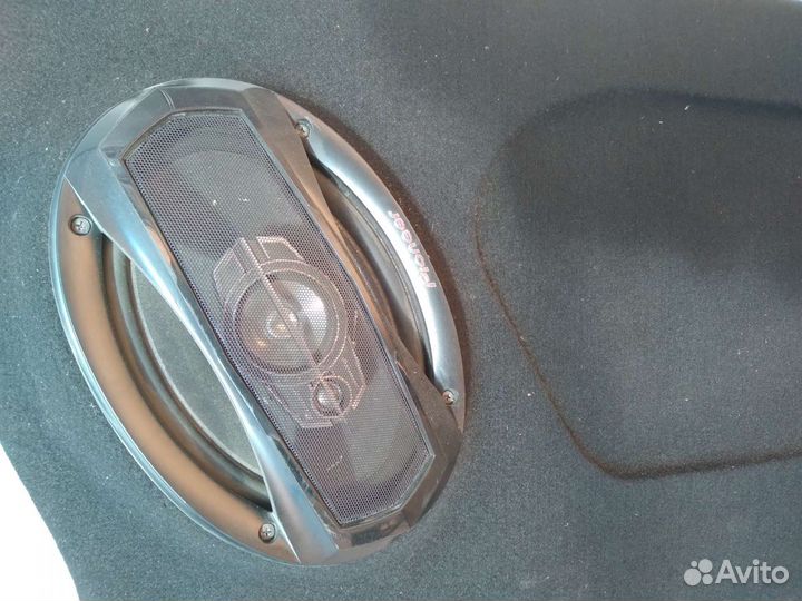 Полка акустическая на Форд Фьюжн