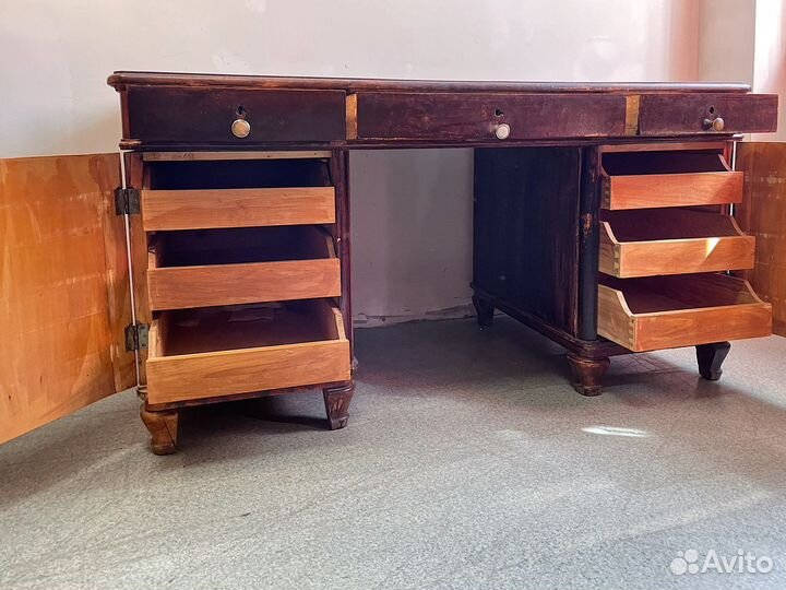 Кабинетный письменный стол СССР