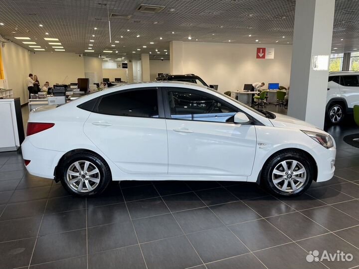 Hyundai Solaris 1.6 AT, 2015, 129 374 км