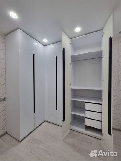 Шкаф купе угловой