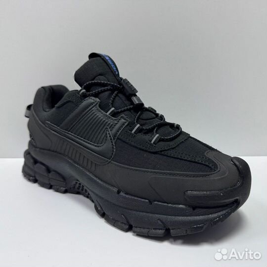 Кроссовки Nike Air Zoom Vomero 5 Roam Gore-Tex