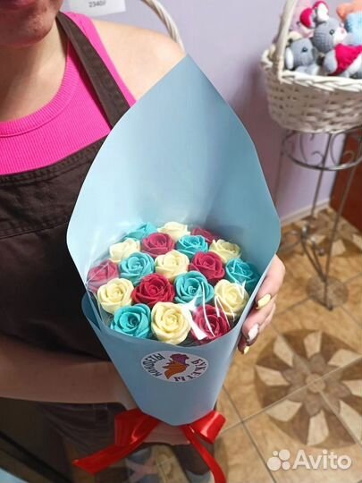 Букет - 19 Роз из Бельгийского Шоколада