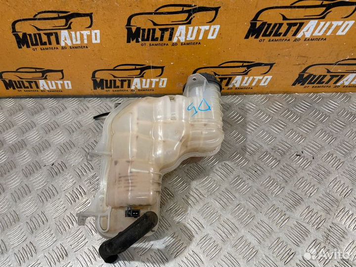 Расширительный бачок Land Rover Discovery 5 3.0L