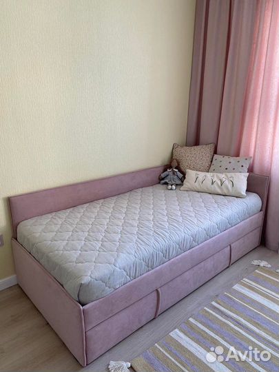 Детская кровать для девочки мягкая