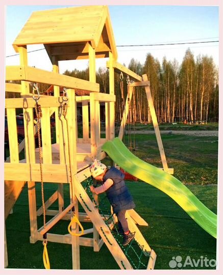 Детский игровой комплекс с горкой