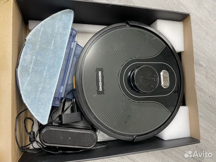 Робот пылесос redmond rv-r670s