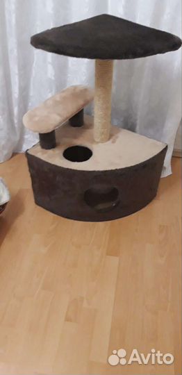 Домик для кошки с когтеточкой бу