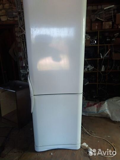 Холодильник indesit