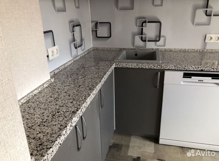 Столешница из кварца для ванной и кухни