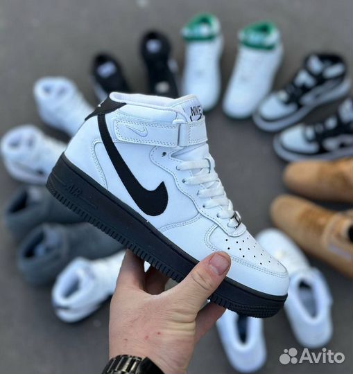 Кроссовки оптом