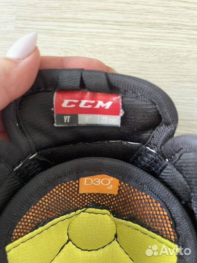 Щитки хоккейные CCM Super tacks AS1