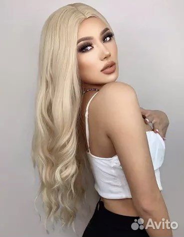 Белый и черный парик