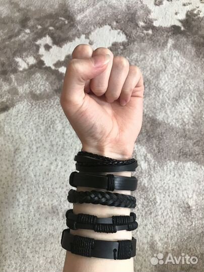 Кожаный браслет