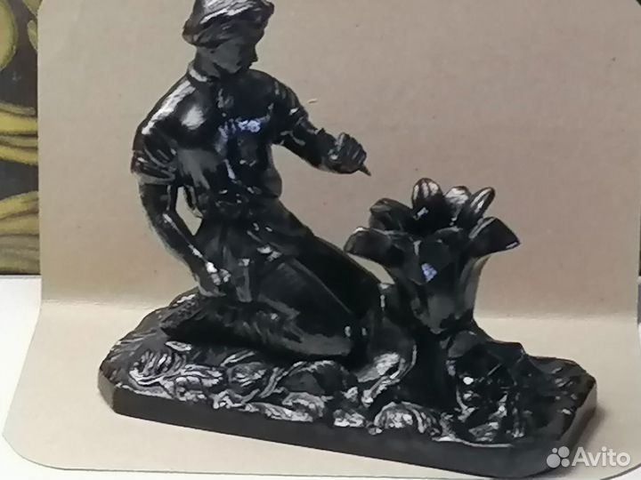 Статуэтка касли