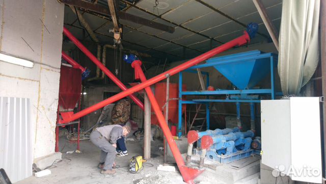 Шнеки-конвейера,погрузчики вагонов, кормосмеситель