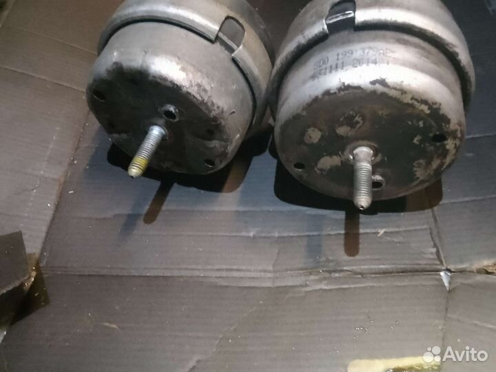 Подушка двигателя passat b5