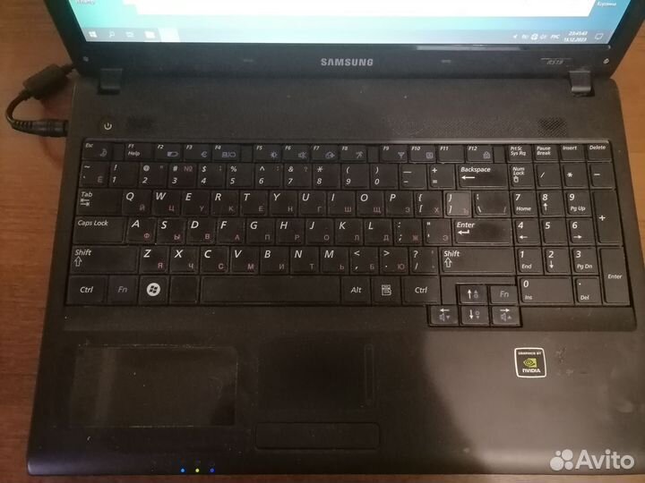 Ноутбук samsung r 519