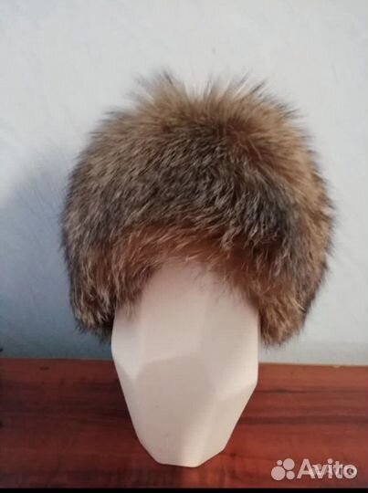 Шапка из чернобурки женская