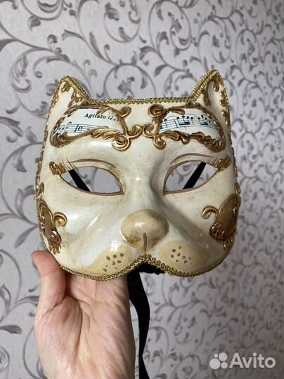 Венецианская маска