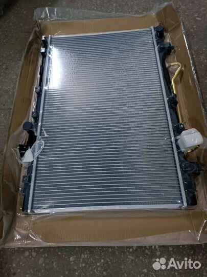 Радиатор охлаждения Тойота Ипсум,Надя,Гайя 96-01 г