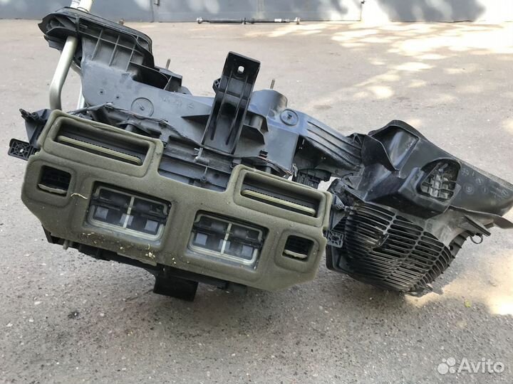 Печка в сборе Dodge Challenger 09-14