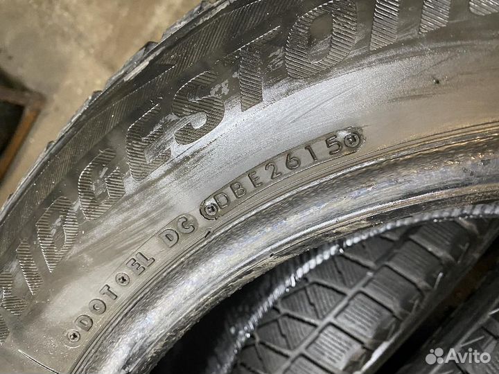 Bridgestone Blizzak DM-V2 235/60 R18