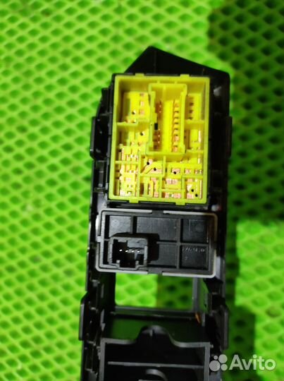 Блок кнопок регулировки фар Nissan Note E11