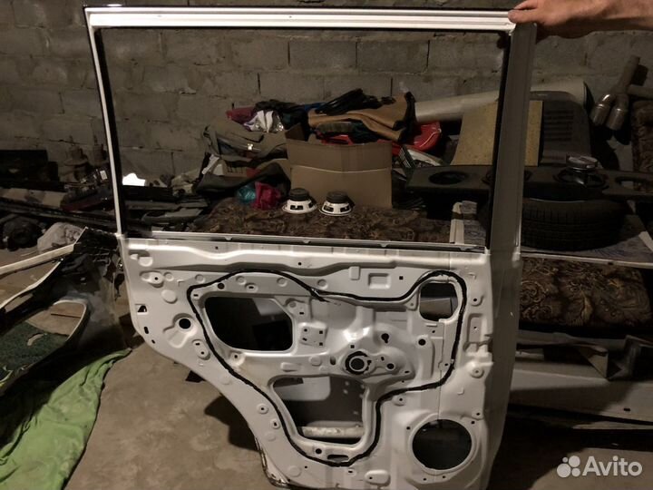 Дверь на лексус LX 450D-570