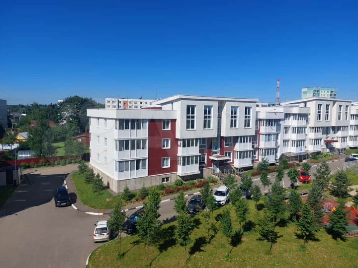 4-к. квартира, 92 м², 3/3 эт.