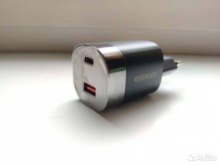 Зарядное устройство USB\Type-c 33вт