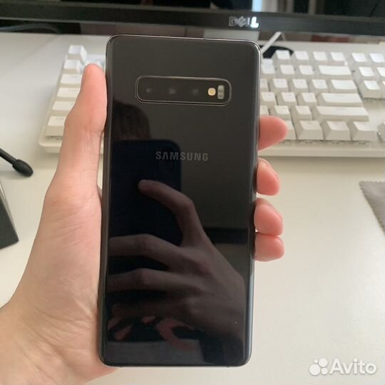 Samsung Galaxy S10+, 8/128 ГБ