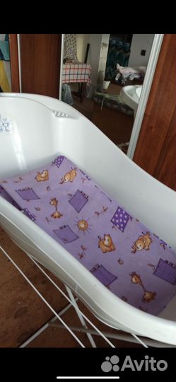 Детская ванночка для купания с подставкой