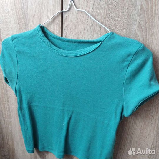 Укороченная футболка