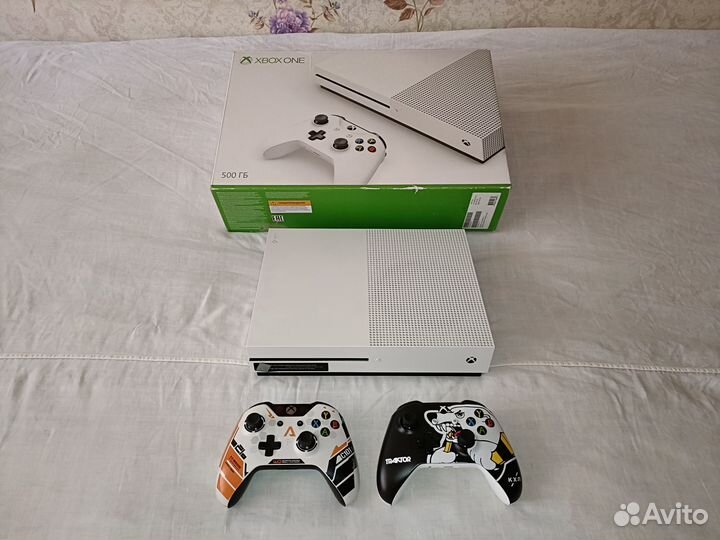 Xbox one s (коробка + много игр)